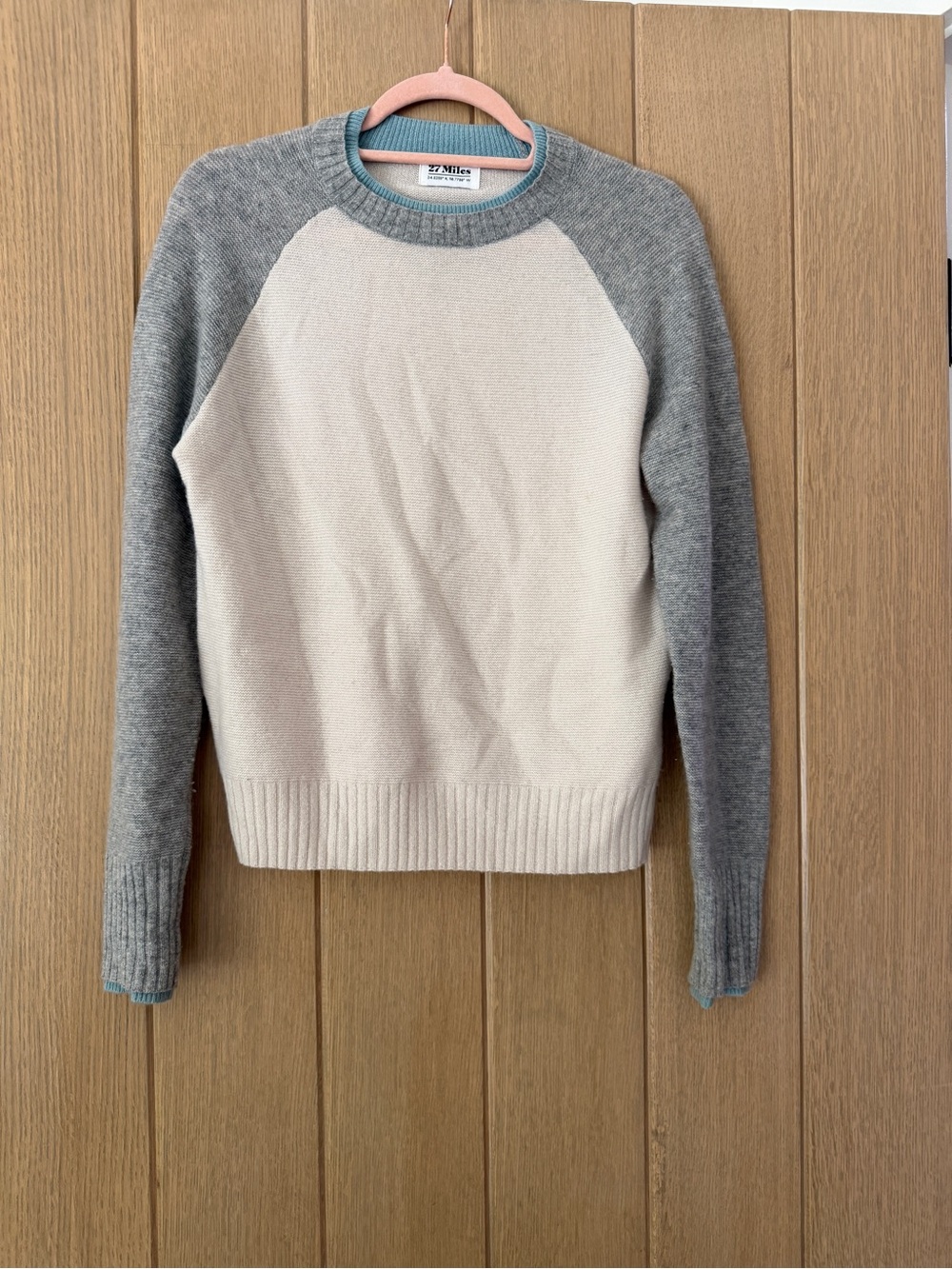 27 Miles Malibu Cream and Gray Raglan Crewneck Sweater